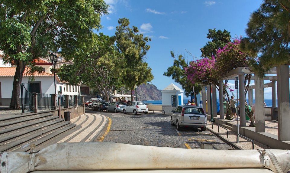 Madeira: Mini-Combo East Challenge: Jeep Safari + Levada - The guide experience: Jazz and Victor set the tone