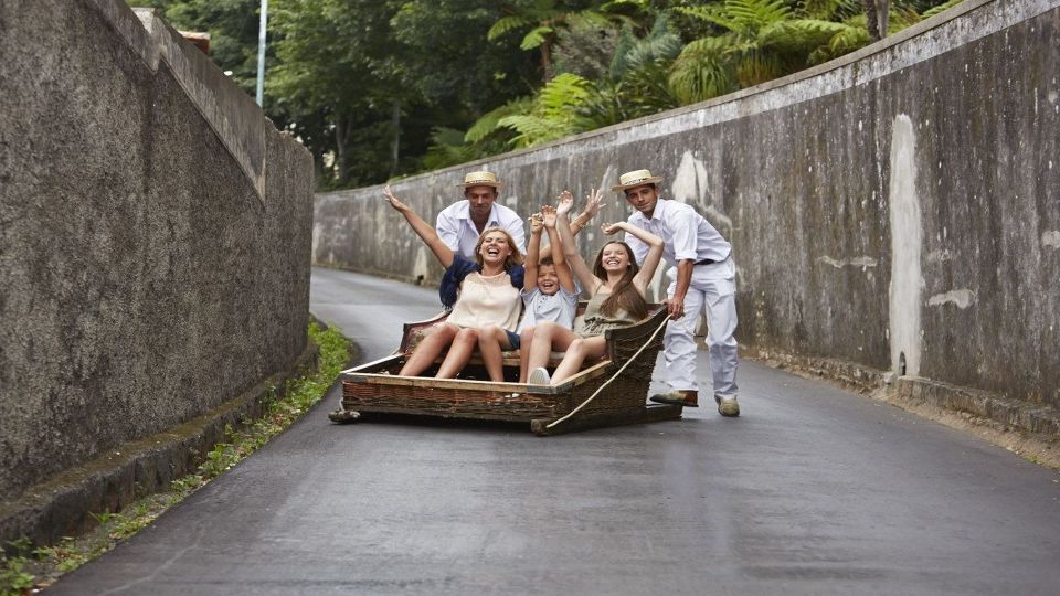 Madeira: Monte Sightseeing Tour & Toboggan Sled Ride - Who should book this Monte and Toboggan tour