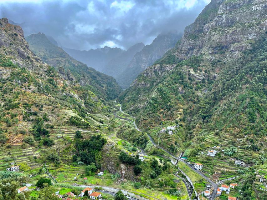 Madeira North Offbeat: Boaventura, Sao Vicente, Pta Delgada - São Vicente: the north’s charming church tower and real lunch time