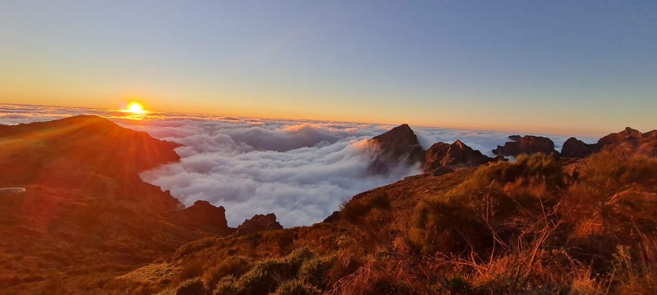 Madeira: Pico do Arieiro Sunrise with East and West Tour - Ponta de São Lourenço: Rugged Terrain and Great Photos