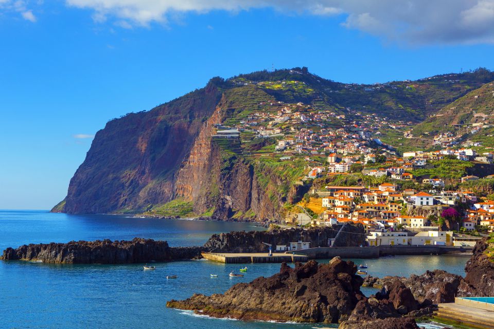 Madeira: Pico do Arieiro Sunrise with East and West Tour - Miradouro da Beira da Quinta: The “Pause and Look” Moment