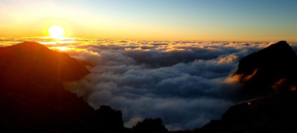 Madeira: Pico do Arieiro Sunrise with East and West Tour - East-to-West Lap: What You Gain by Doing Both Sides