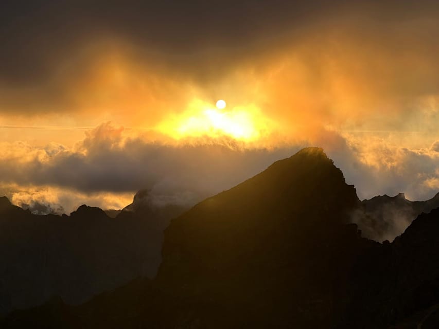 Madeira: Pico do Arieiro Sunset with Optional Dinner - Weather reality on Madeira: what happens if clouds block the view