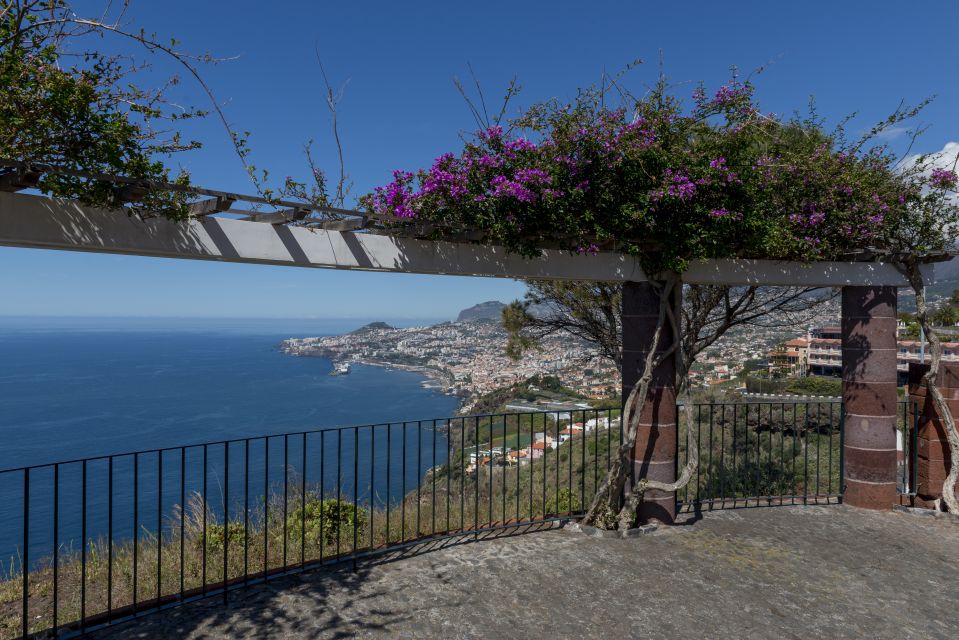 Madeira: Private Garajau Tour by Tukxi - Cristo Rei at Garajau: statue views plus the bay below