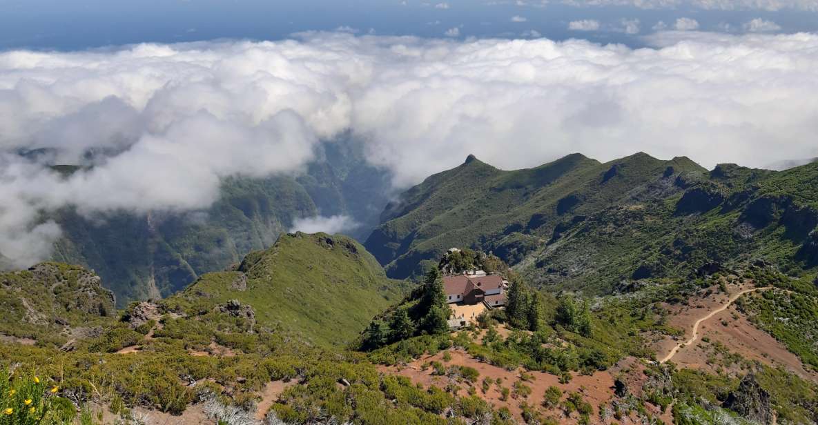 Madeira: Private Guided Achadas Teixeira - Pico Ruivo PR1.1 - Why Pico Ruivo and Achadas do Teixeira work so well