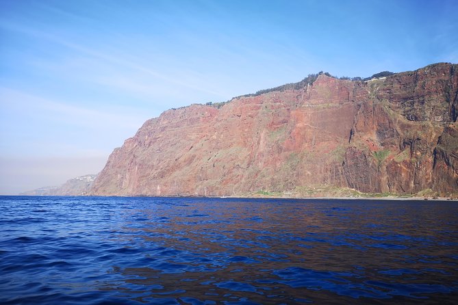 Madeira Private Sunset Boat Tour from Funchal - Câmara de Lobos: seeing the famous fishing village the ocean way