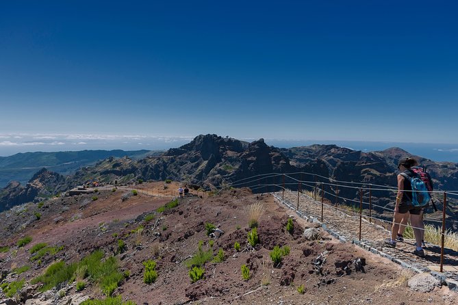 Madeira s highest Peaks - The walk between peaks: Ninho da Manta and the feeling of altitude