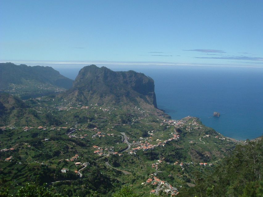 Madeira: Santana 6-Hour Full-Day Tour - Camacha wickerwork: see the craft, then decide if you want to bring some home