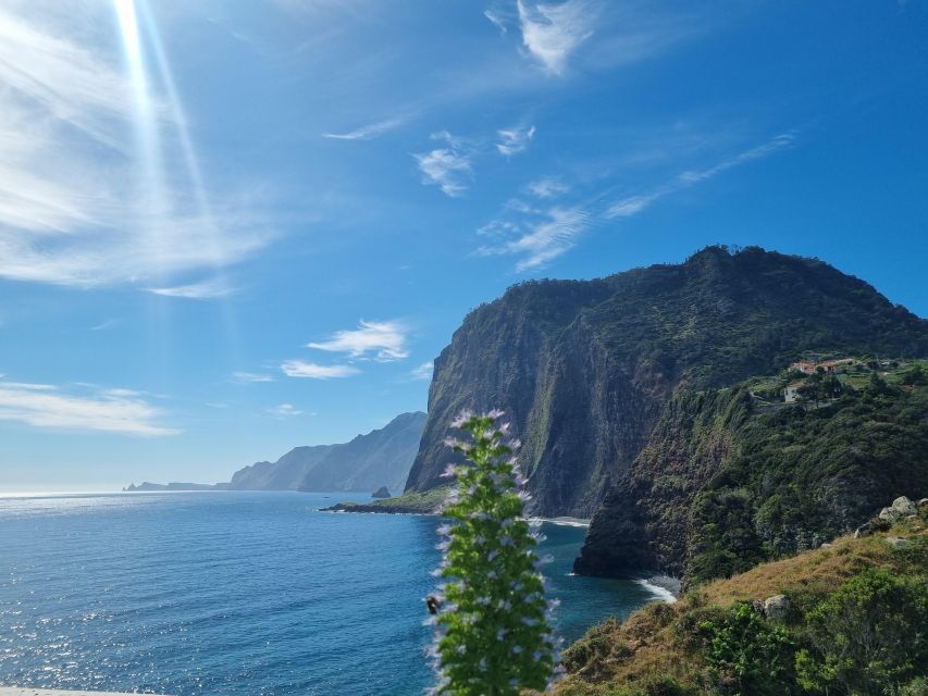 Madeira : Santana, Pico Arieiro, walk full day 4x4 Jeep tour - Pickup in Caniço, Câmara de Lobos, or Funchal (and Why It Matters)
