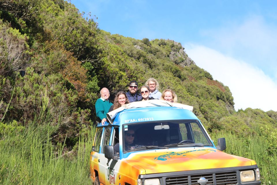Madeira : Southwest coast, Run & Anjo´s Waterfall 4x4 Tour - Rum and gin distillery stop: what makes it more than a photo break
