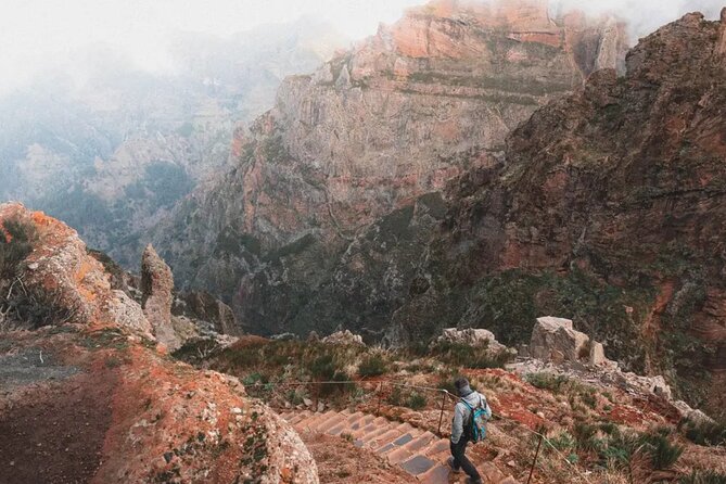 Madeira: Sunrise at Pico do Arieiro & Hike Larano trail - Getting to Pico do Arieiro before the day warms up