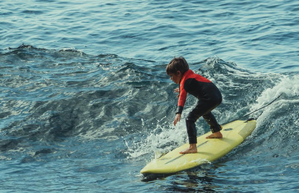 Madeira : Surfing Experience for all - Seixal black sand vs São Vicente Baía dos juncos