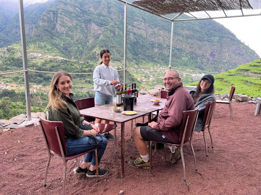 Madeira: Wine Tasting Guided Tour, Jeep Safari, & Viewpoints - Wine tasting: what you’re likely to sample