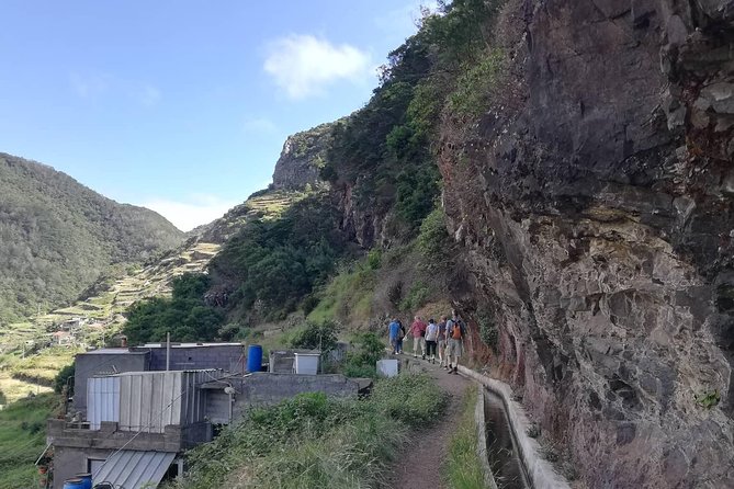 Maroços - Mimosa Valley - What you get for $42.01: value through transfers, guidance, and low stress