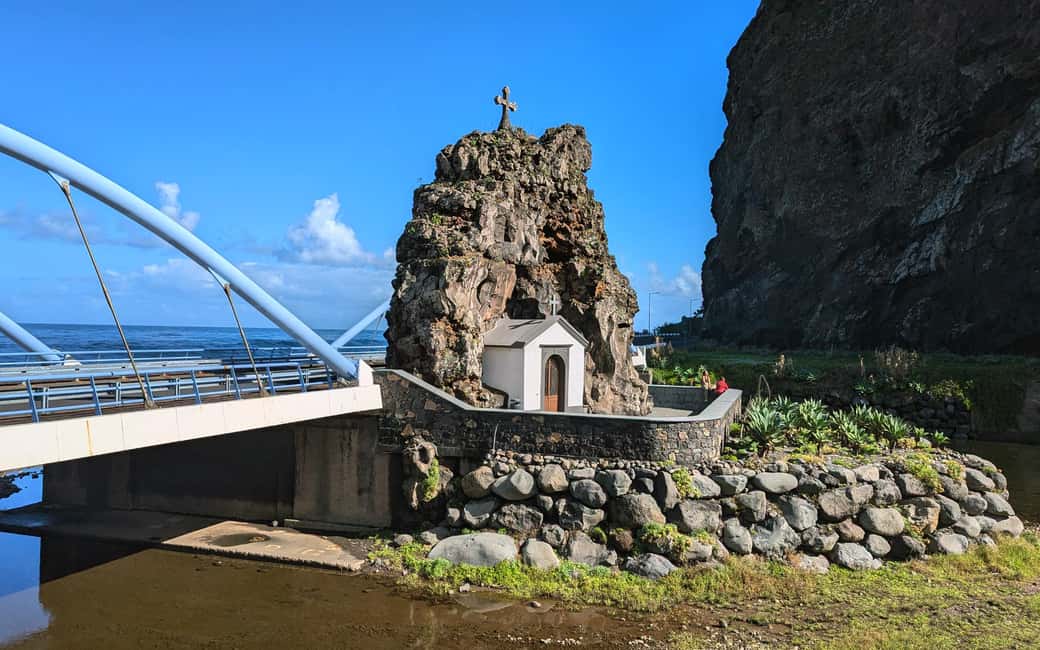 North Tour Private Half-Day: S. Vicente, Seixal & P. Moniz - Price and value: $91 per person, and what you’re really buying