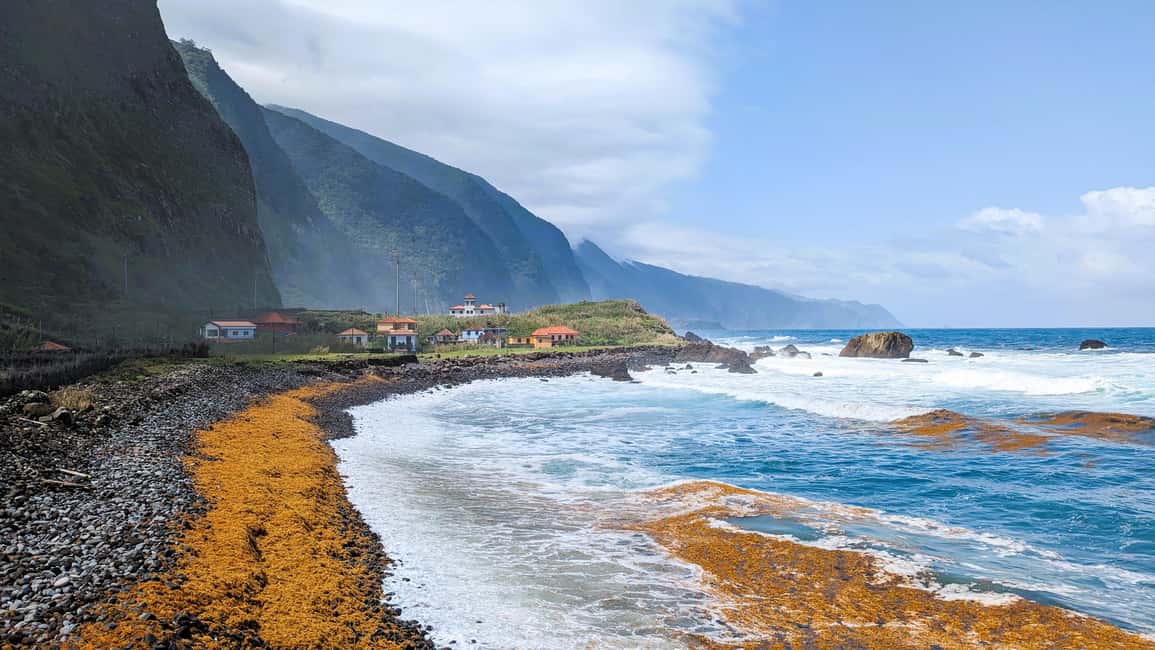 North Tour Private Half-Day: S. Vicente, Seixal & P. Moniz - Véu da Noiva viewpoint: where Seixal’s black sand vibe comes into focus (20 minutes)