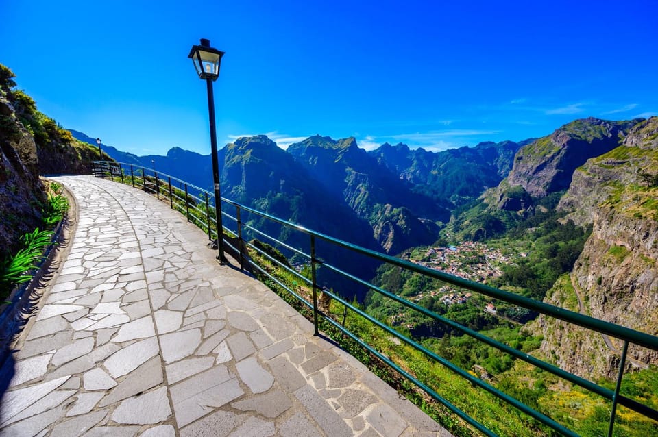 Nun's Valley & Pico dos Barcelos Madeira Island Tour - How the expert guide turns views into understanding