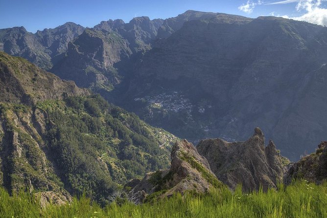 Nun's Valley & Sea Cliff - Half Day - Shared Tour - Câmara de Lobos: the calm pause after the cliff