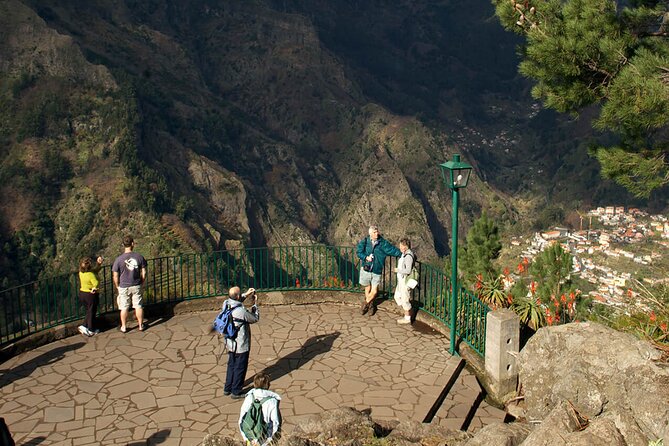 Nuns Valley Tour - Madeira Island Excursion - Pico dos Barcelos Viewpoint: Funchal Bay and the Desertas Islands