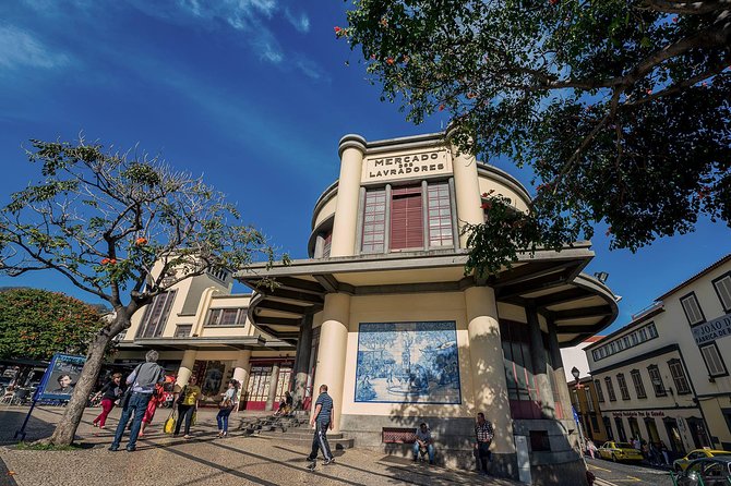 Old Funchal Walking Tour - Mercado dos Lavradores: Market Sights You Can Smell and See