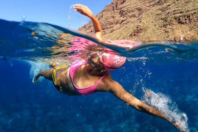 Open-Water Swimming in Madeira - Safety briefing and acclimatization: how they reduce first-timer stress