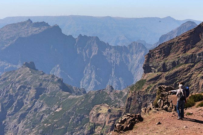 Pico do Areeiro to Pico Ruivo (PR 1) - Hiking Tour in Madeira - Why the Pico do Areeiro to Pico Ruivo PR1 day feels different