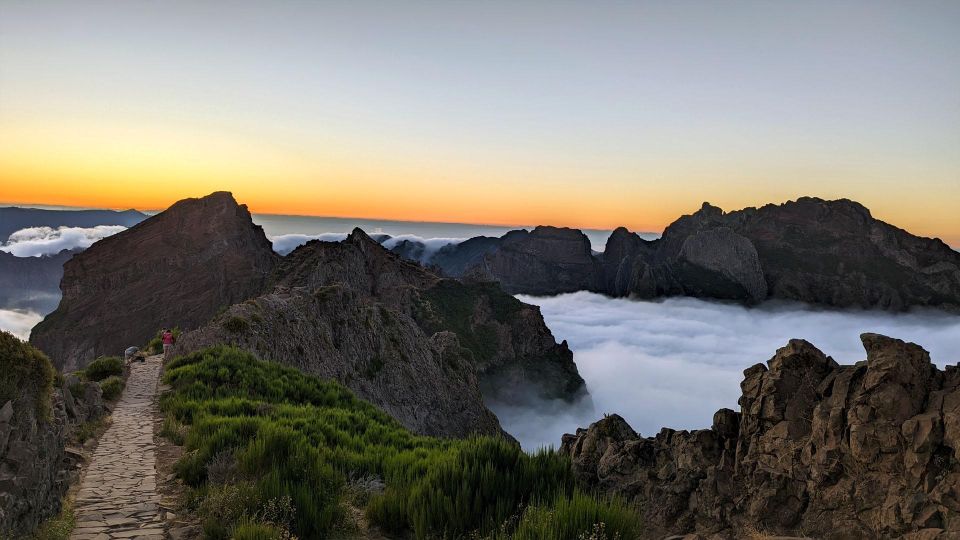 Pico do Arieiro in 4h: Immersive Private Experience (Cabrio) - Camacha again on the way down: why the return drive matters