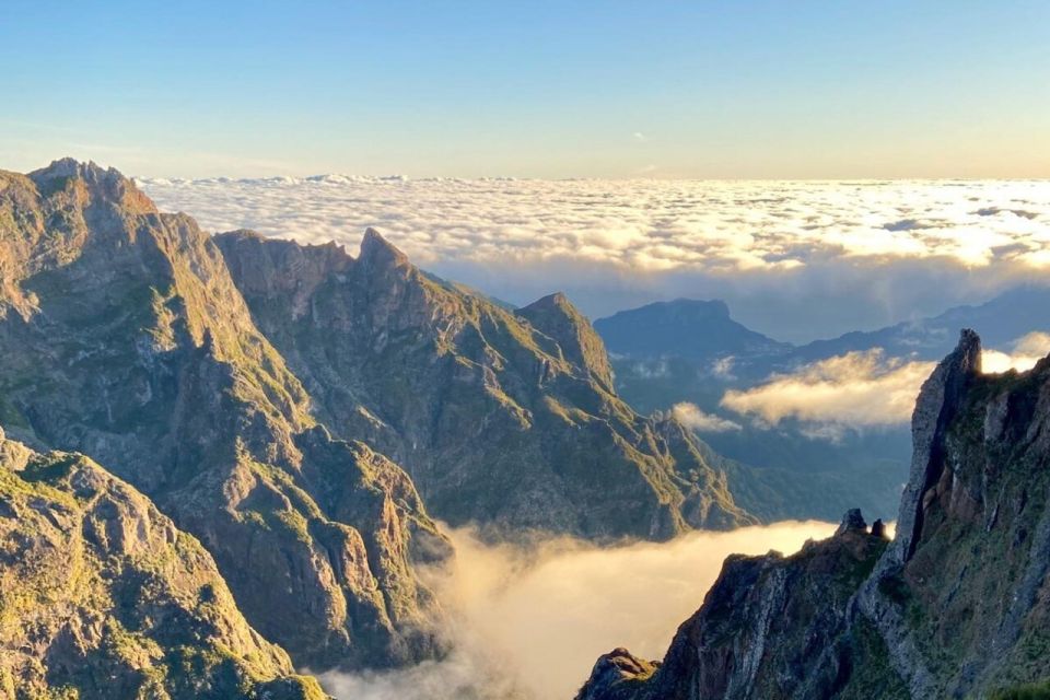 Pico Do Arieiro Pico Ruivo Sunrise or Morning Hike Transfers - A High-Altitude Morning Made Simple (Sunrise to Pico Ruivo)