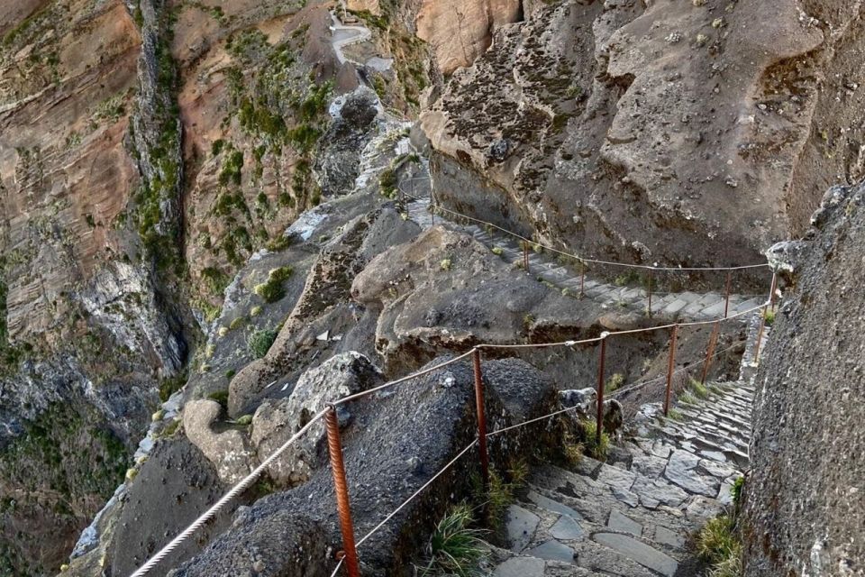 Pico Do Arieiro Pico Ruivo Sunrise or Morning Hike Transfers - Achada do Teixeira: The Finish and the Easy Ride Back