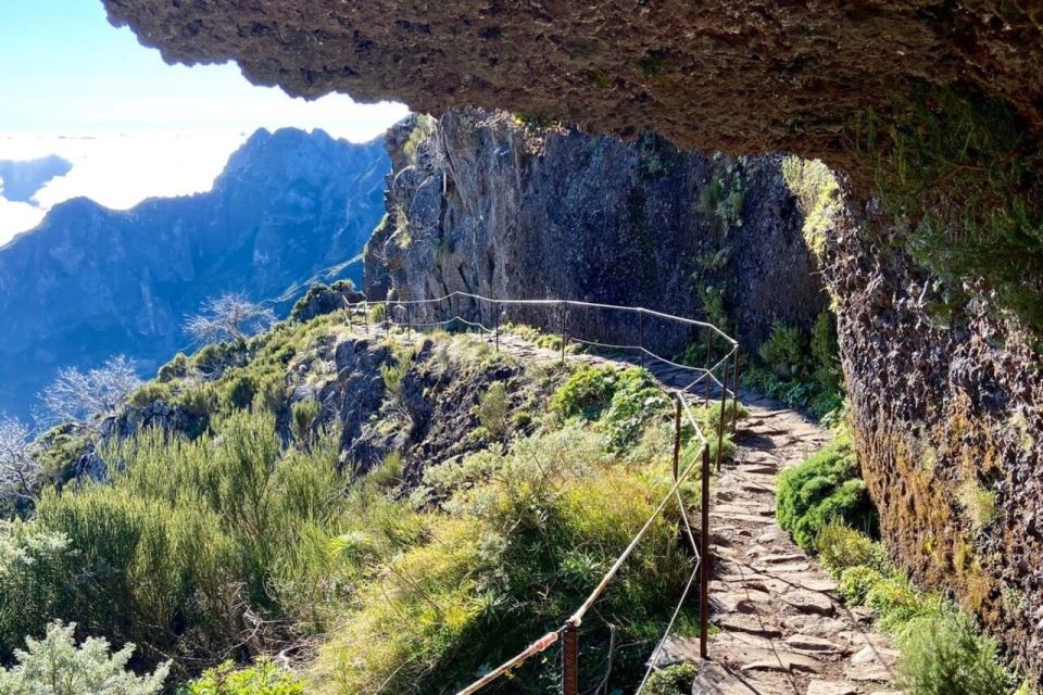 Pico Do Arieiro Pico Ruivo Sunrise or Morning Hike Transfers - Price and Value: Is $37 Good for This Day?