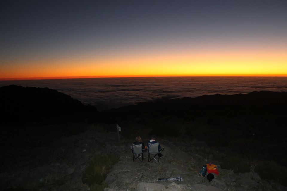 Pico do Arieiro: Private 4x4 Sunrise Trip with Hot Drinks - Timing, pickups, and how the schedule is built around sunrise