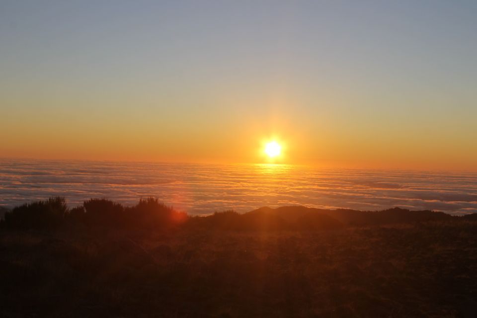 Pico do Arieiro: Private 4x4 Sunrise Trip with Hot Drinks - Price and value: what $365 per group covers (and what it doesn’t)