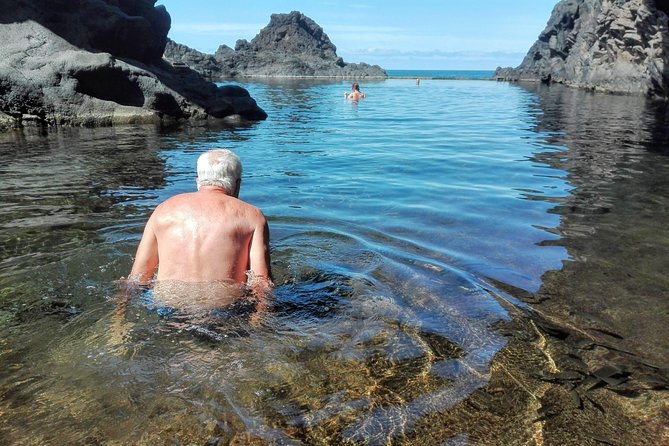 Porto Moniz 4x4 West tour - São Vicente: Manor Houses, Viticulture Power, and a Village Pause