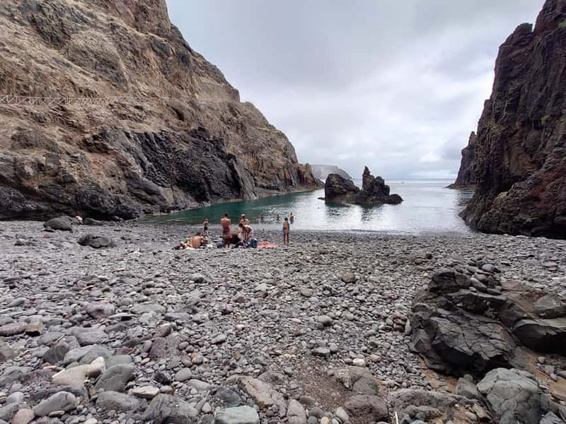 Porto Santo: Island Highlights 4x4 Tour with Hotel Transfers - Golden Island by 4x4: what this tour feels like
