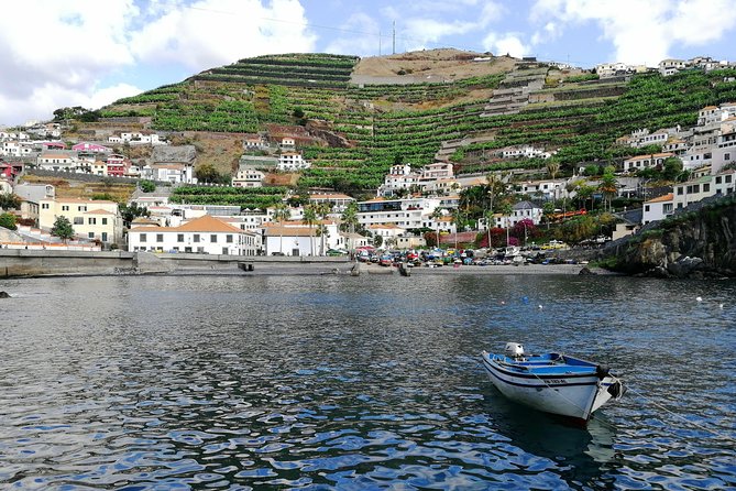 Private Câmara de Lobos Fishing Village Tour - Price and value: $94.63 per group (up to 3)