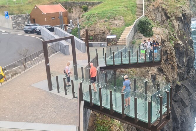 Private Full Day Island Tour in Madeira - Miradouro do Guindaste to Santana: When North-Coast Coasts Do Their Job