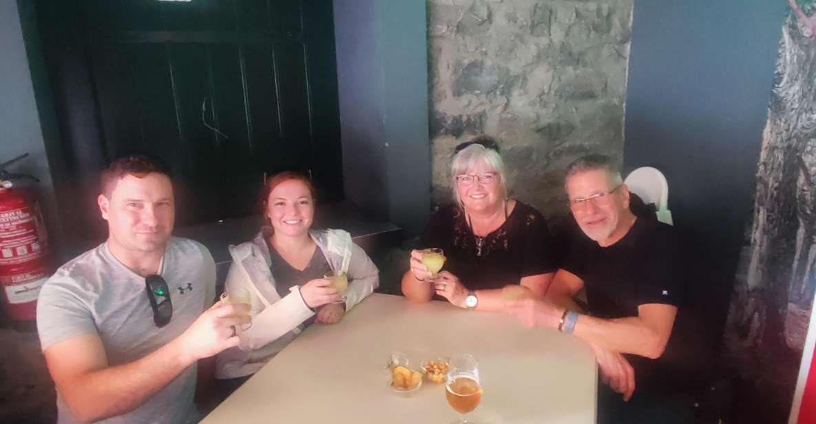 Private - Gastro Hike with Levada Walk and Local Food - A Levada walk that feels like Madeira’s quieter side