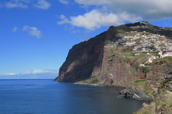 Private Half-Day Morning 4x4 Tour from Funchal - Boca da Corrida: a viewpoint at 1,000 meters with trail-start energy