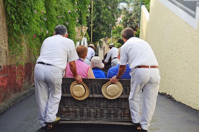 Private Half day tour around Madeira Island - Stop 1: Monte Church and the Monte toboggan choice