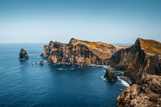 Private Half day tour around Madeira Island - Stop 4: Camara de Lobos fishing village and Churchill’s paint stop