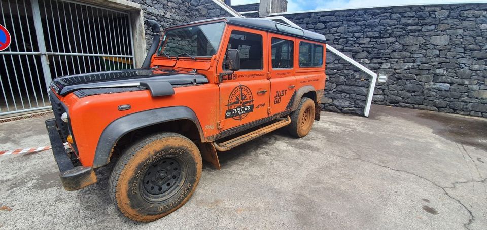 Private Jeep Tour West-Side Natural Pools - Porto Moniz natural pools: swimming on black volcanic rock