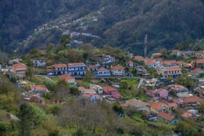 Private: Maderia Island Tour & Famous Monte Toboggan Ride - Private comfort with hotel and port pickup in Funchal