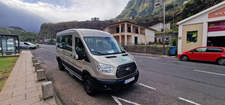 Private Minubus 8 seater - Eastern Side Energy: Santana’s Thatched Houses, Porto da Cruz Rum, and Rocky Points