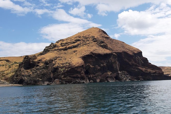 Private Ponta São Lourenço Walk and Boat Return - Your guide and driver: more than just transportation
