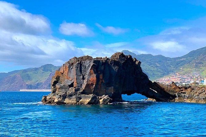 Private Ponta São Lourenço Walk and Boat Return - Getting those north-and-south sea contrasts in one day