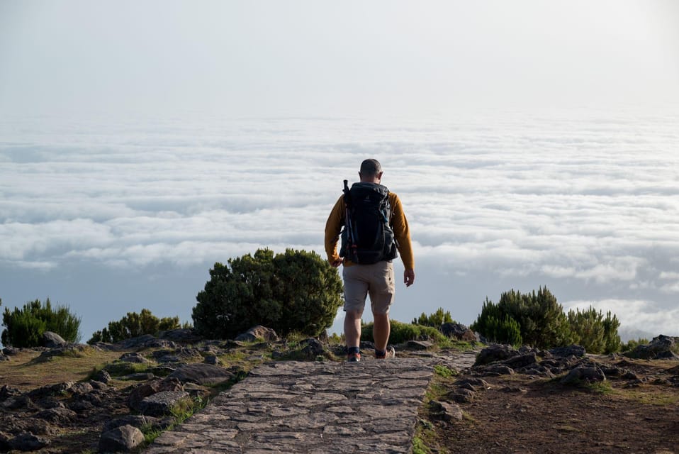 Private Sunrise Hike to Pico Ruivo with Hotel Pickup - Santana houses and Madeira viewpoints after the sunrise