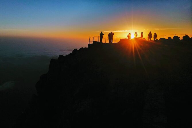 Private Sunrise Pico do Areeiro Half Day with easy levada walk - Entering Madeira’s Sunrise Route from Funchal