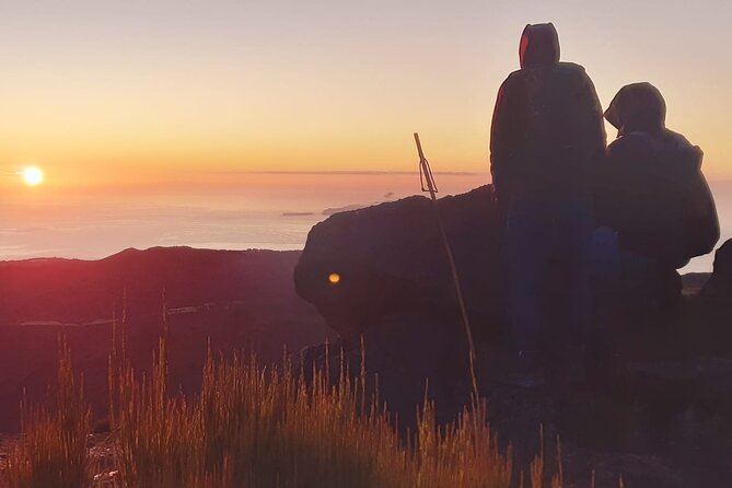 Private Sunrise Pico do Areeiro Half Day with easy levada walk - Weather, Cold Mornings, and Pace: How the Day Feels