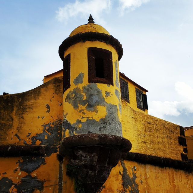 Private Tour:Historical Old Town 1-Hour Tour by Tuk Tuk - Pickup, Timing, and Getting the Most Out of the Narrow Streets