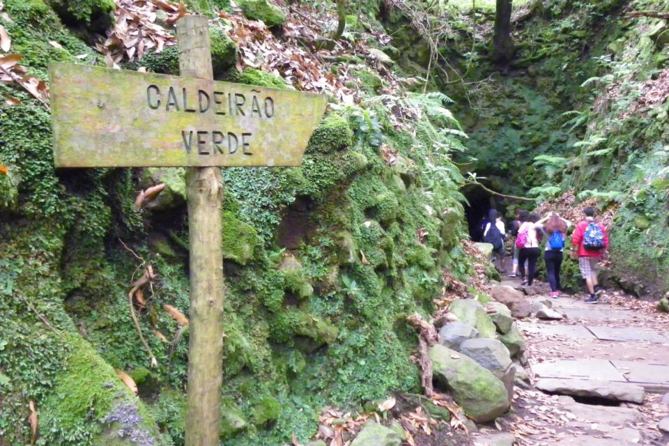 Queimadas Caldeirão Verde Walking tour with guide - Guide-led experience with Magno: more than directions